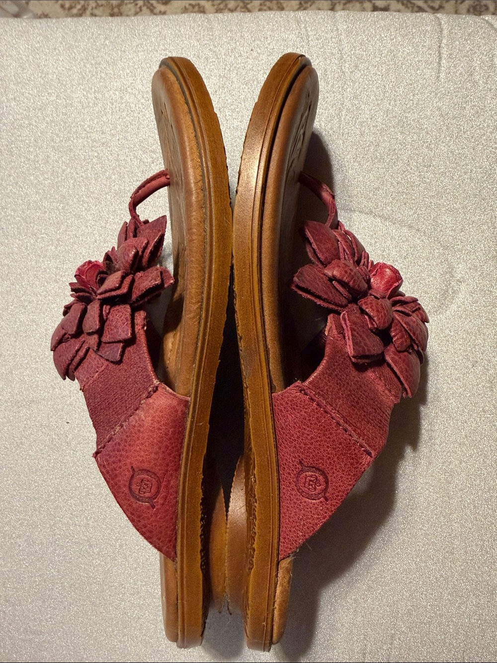 Women's Born Floral Thong Sandal - Burgundy - Picture 5 of 6